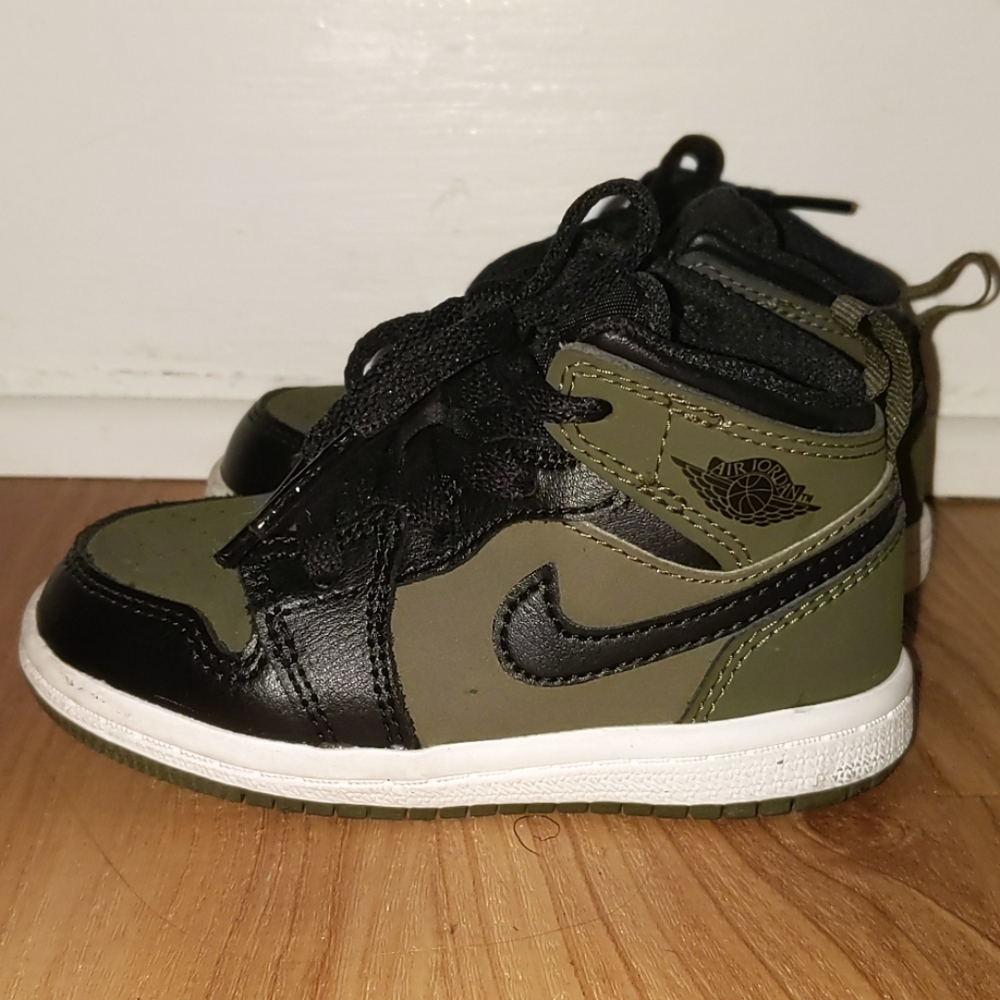 Toddler Jordan 1 Mid Olive